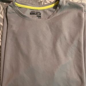 Men’s workout tee